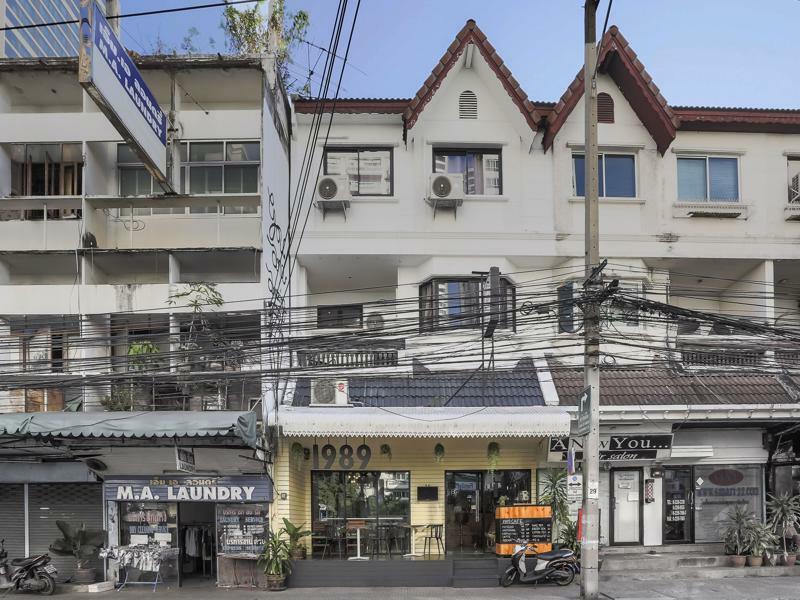 Hostel 1989 Sukhumvit Bangkok Exterior foto